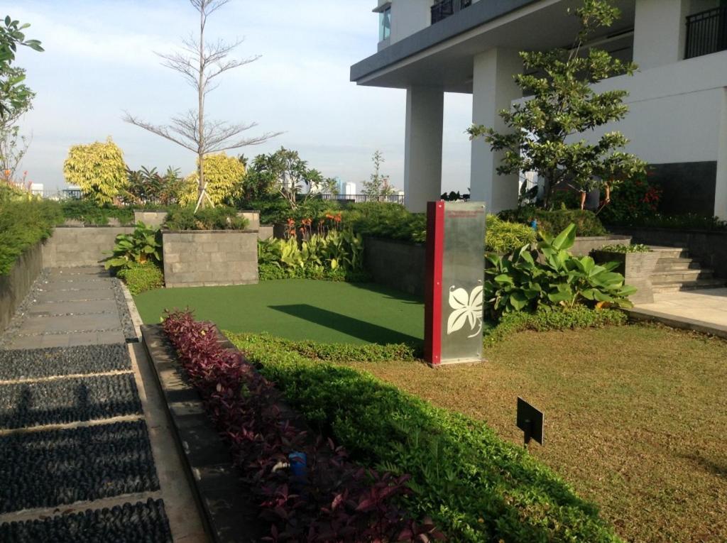 2 Bedrooms - Thamrin Executive Apartment At Jakarta Center Exterior photo